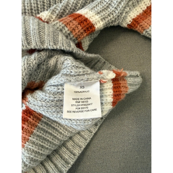 Hippie Rose grey white burnt orange striped sweater shoulder buttons boho xs - Picture 6 of 7